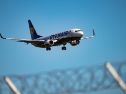 Ryanair отменяет 17 рейсов из Украины в январе