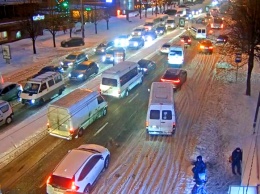 Метель в Запорожье: в каком состоянии дороги и где пробки