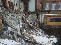 У владельцев обрушившегося здания в Харькове не было разрешения на строительные работы, - мэрия