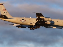 Над Днепропетровской областью кружит самолет боевого управления ВВС США