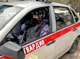 В Севастополе пьяного дебошира, устроившего в банке скандал, угомонила полиция