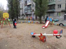 Центр Павлограда затопили канализационные стоки, - горожане обвиняют завод по производству сузариков
