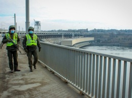 Нацгвардия и полиция взяли под усиленную охрану Днепровскую ГЭС