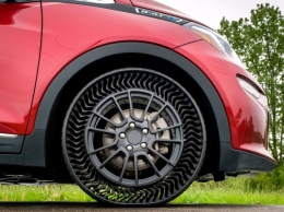 Chevy Bolt нового поколения обуют в безвоздушные шины Michelin (ФОТО)