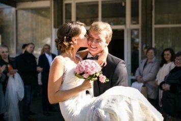 В Мариуполе Дворец бракосочетания зарегистрировал 170 тысяч влюбленных пар