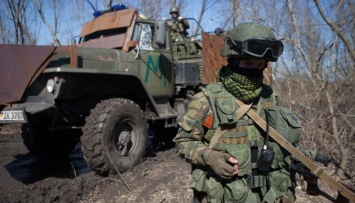 Россияне перебросили на Донбасс эшелон горючего и военную технику