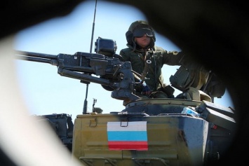 Разведка: Российские военные в Донбассе не выполняют приказы командования и топят боевые машины