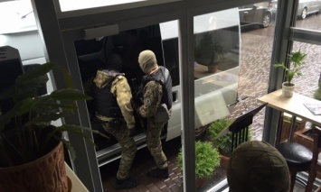 В Киеве при попытке дачи взятки Киве задержан криминальный авторитет