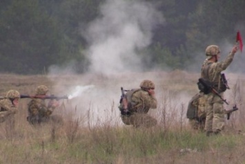 Солдаты тренируются защищать Украину на полигонах Черниговской области