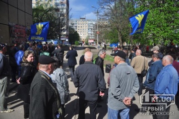 В Жовтневом районе митингуют против застройки летней площадки