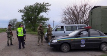 На въезде в Геническ установлен блокпост