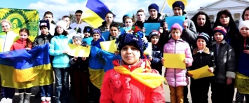 "Донбас - Украина": рэпер из Краматорска записал вместе с детьми душераздирающий клип о единстве Украины