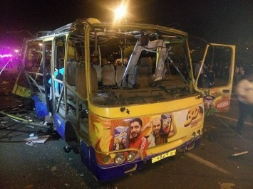В Ереване взорвался пассажирский автобус, есть жертвы