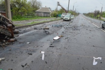 Выехать из Донецка в южном направлении невозможно. Скорее всего надолго