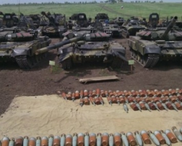 Найдены запрятанные на Донбассе танки Путина и генерал части террористов (ФОТО)