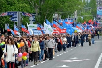 И снова на парад: завтра макеевчане едут в Донецк участвовать в очередном праздничном шествии