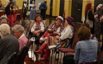 Украинские вышиванки показали в Австралии на фестивале (фото)