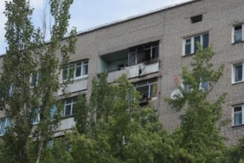 В Запорожье спасатели вынесли из горящей квартиры пожилую женщину с собакой (ВИДЕО)