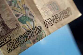 Экономика России продолжает сокращаться