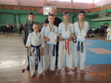 Снигиревские каратисты завоевали медали на турнире в Мелитополе