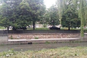 В Гагаринском парке Симферополя заброшенный речной причал превратят в сцену (ФОТО)