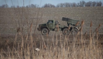Разведка подсказала ОБСЕ, где боевики прячут танки и "Грады"