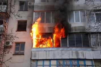 На Николаевщине мужчина едва не сгорел заживо в собственной квартире