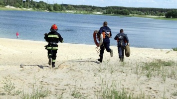 В Северодонецке спасатели провели учения на озере Чистое (ФОТО)