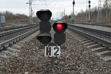 В Запорожской области вор обесточил светофор на железной дороге
