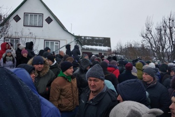 Народный бунт в украинском городе: люди восстали против маньяка, его покрывает судья