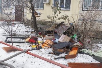 Подростка и двух собак спасли из огня пожара в коммунальной квартире на Дарнице в Киеве