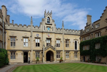 Падди Лоу избран почетным членом Sydney Sussex College