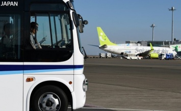 Аэропорт Токио в преддверии Олимпиады тестирует беспилотный автобус, соединяющий два терминала