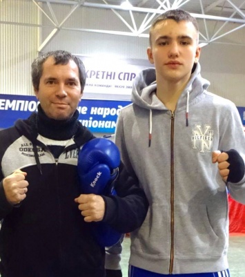 Одесский боксер в упорных боях добыл серебро международного турнира в Хмельницком