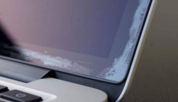 Как заменить MacBook Pro со слезающим антибликовым покрытием на новый