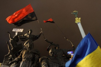В Павлограде предлагают вывесить на Аллее Славы черно-красный флаг