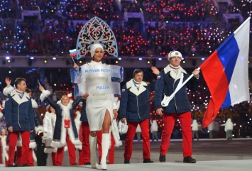 Российских спортсменов разнесли за нелепую голую фотосессию:: "Прикрывать-то нечего"