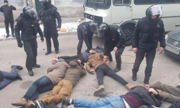 Столкновения в Киеве: ГБР открыло дело о превышении полномочий полицией