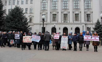 В Днепре протестовали против вероятного закрытия восьмой горбольницы