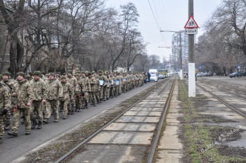 Вернувшиеся из АТО бойцы прошли маршем по Одессе (фоторепортаж)
