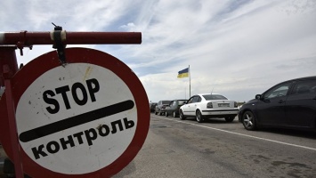 Попытка не пытка: украинцы продолжают везти в Крым сомнительные продукты