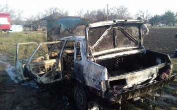 На Херсонщине сгорело еще одно авто