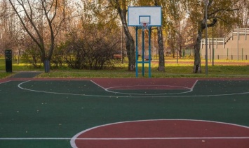 В Каменском просят создать баскетбольную площадку