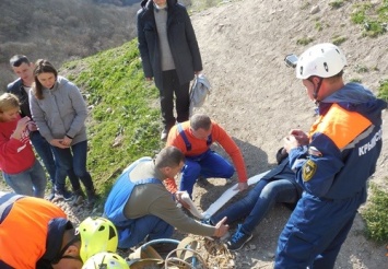 Жительница Кемеровской области повредила ногу в районе Чуфут-Кале
