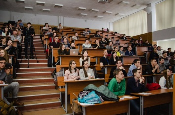 Украинских студентов готовят к массовым отчислением: в чем причина