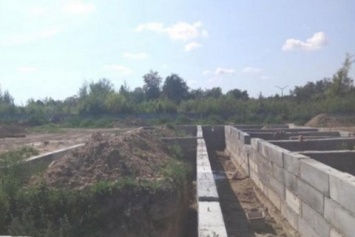 На строительстве казарм в Новограде-Волынском украли 14,4 млн гривен