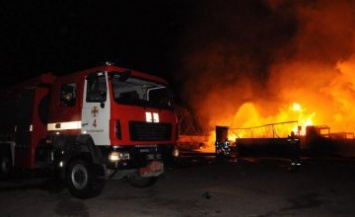 Масшабный пожар в Кропиницком: горели цистерны с газозаправочных оборудованием