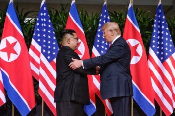 Трамп предложил Киму передать ядерное оружие США, - Reuters