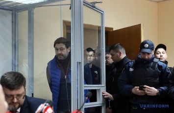 В Подольском суде Киева начали рассматривать дело журналиста Вышинского