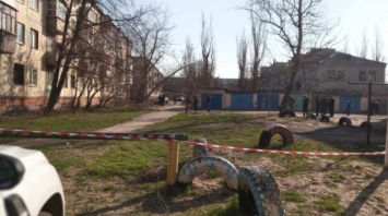 На Донбассе мужчина подорвал себя гранатой